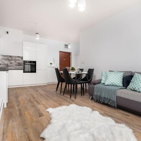 Rakowska 14A 1 Bedroom By Homeprime Warszawa Exteriör bild